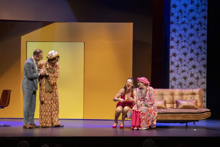 ESTRENO MARIBEL Y LA EXTRAÑA FAMILIA-52